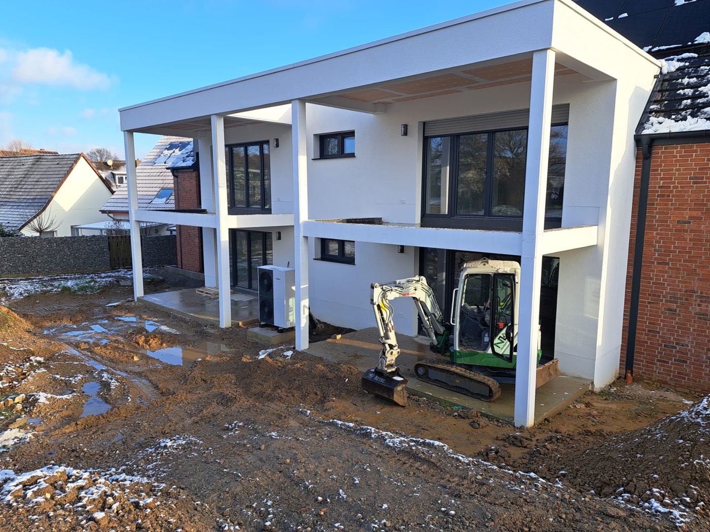 Erdarbeiten am Neubau — Lause Baggerarbeiten