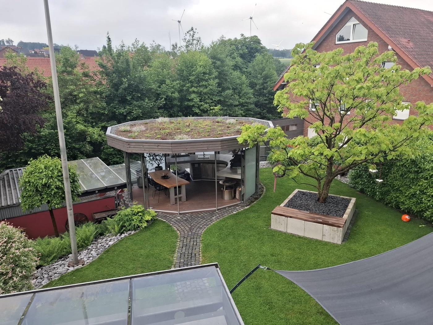 Pavillon mit Gründach — Lause Baggerarbeiten