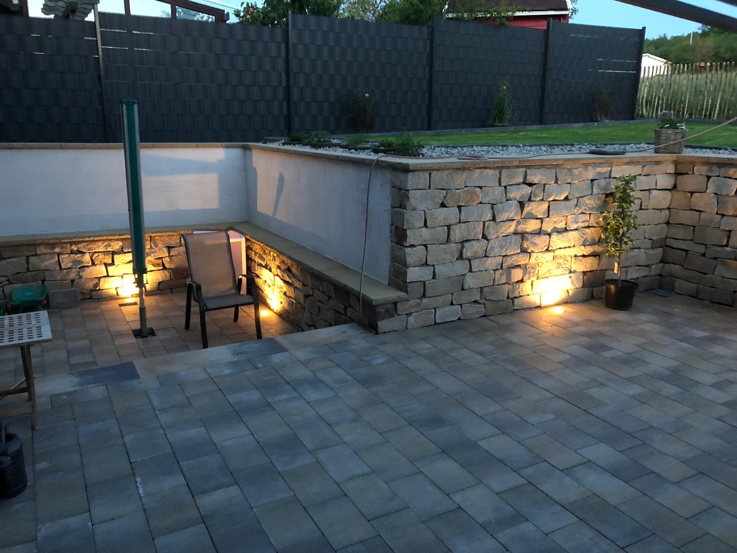 Trockenmauer Garten — Lause Baggerarbeiten